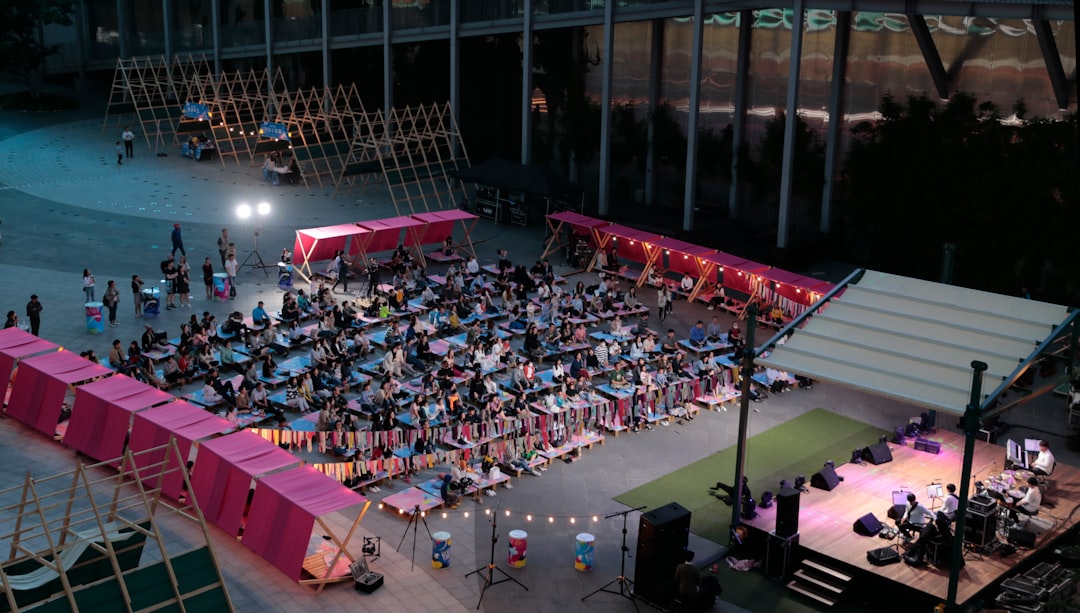 Koncerty Chopinowskie w parkach – magia muzyki w plenerze